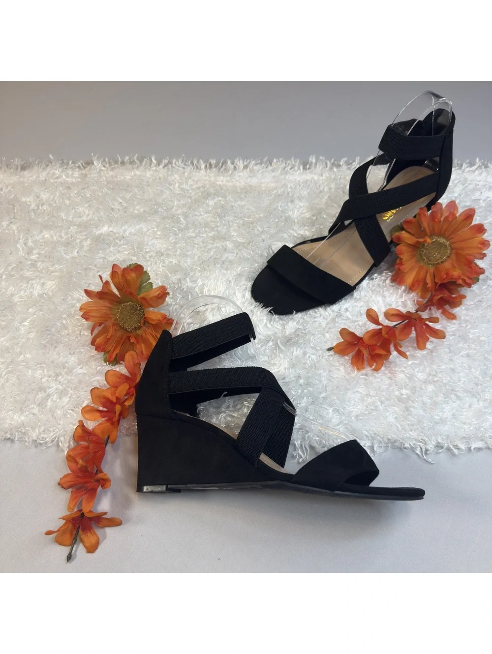 Dream Pairs Black Size 8.5 Wedge Sandals Crisscross Straps